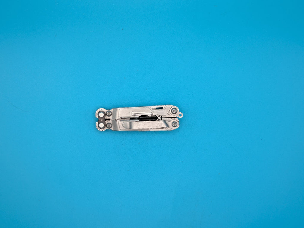 SOG PowerPint Tool Compact Lightweight Silver Multi-Tool!
