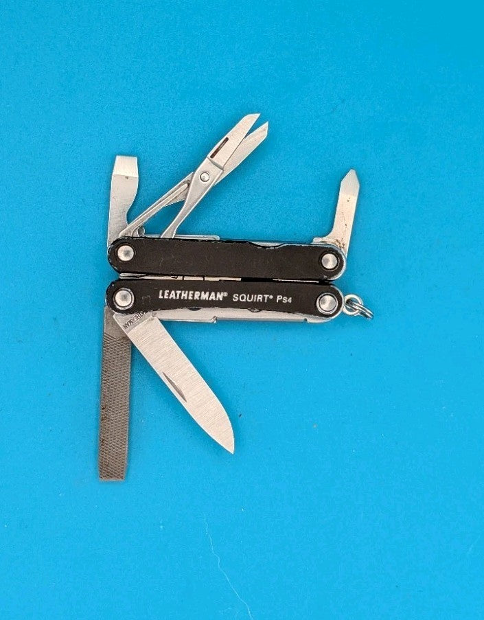 Leatherman SQUIRT PS4 Multi-Tool With Pliers Scissors Knife BLACK!