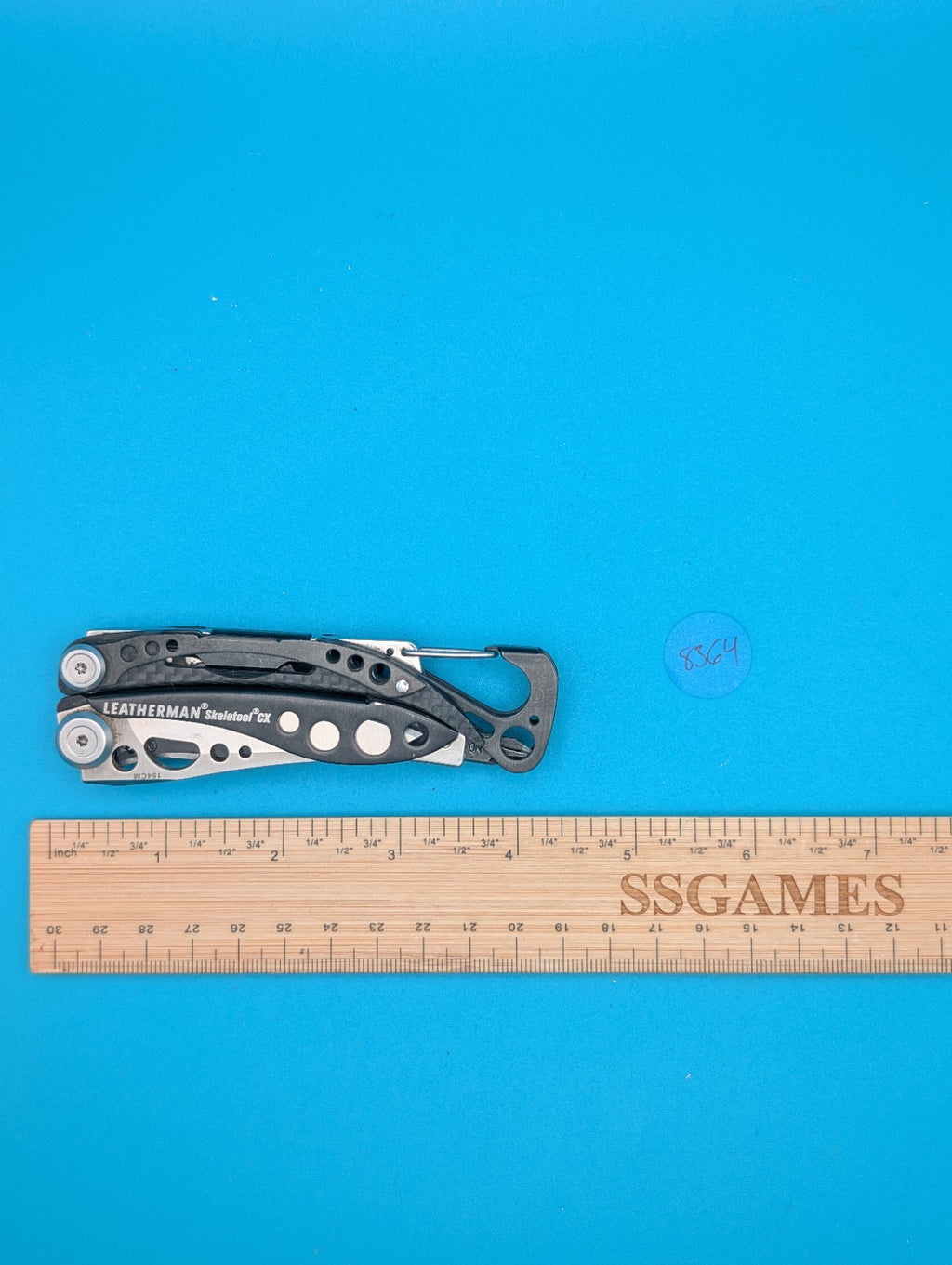 Leatherman Skeletool CX Multitool Plain Edge Knife!