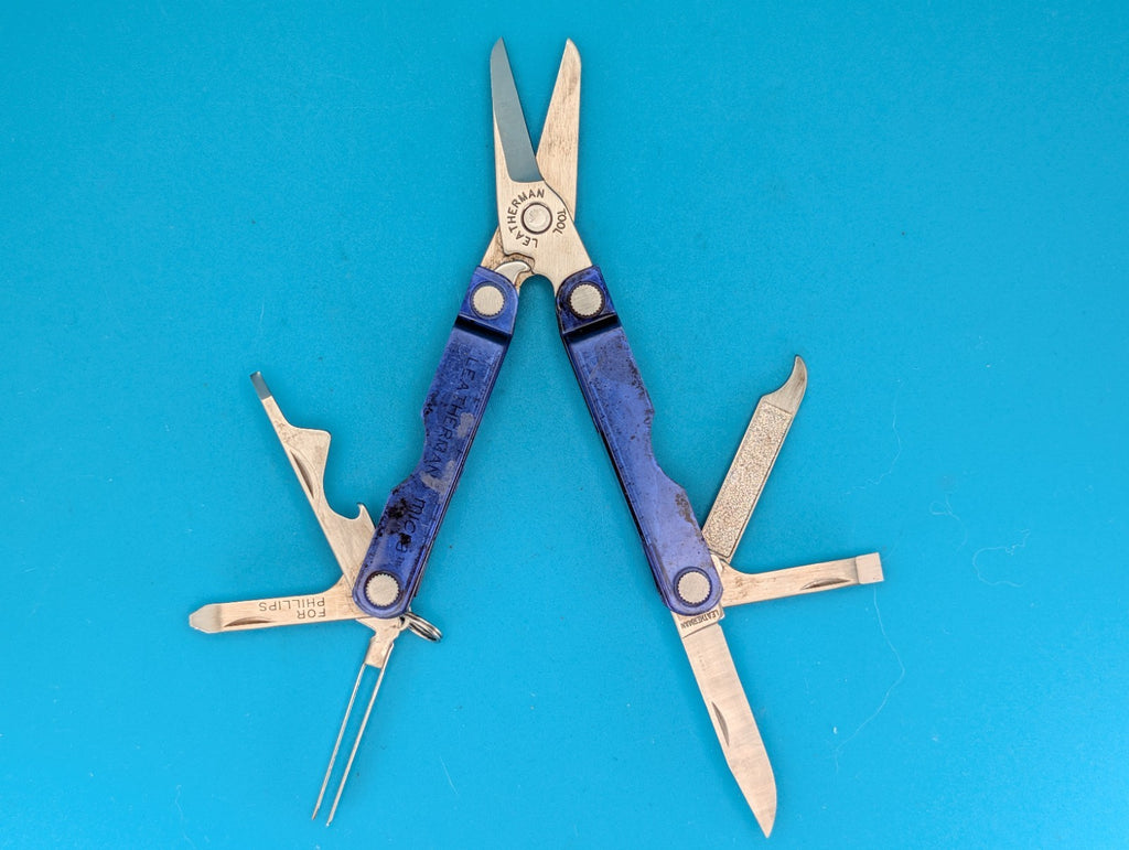 Leatherman Micra Multi-Tool, Knife, Scissors, Key Ring, Blue Case!