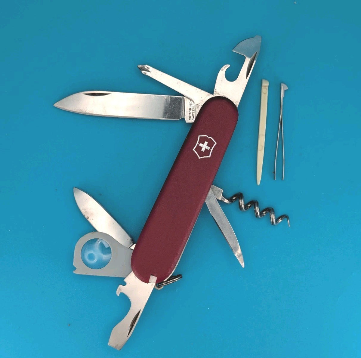 Victorinox Passenger Swiss Army Knife Multi Tool! Red!