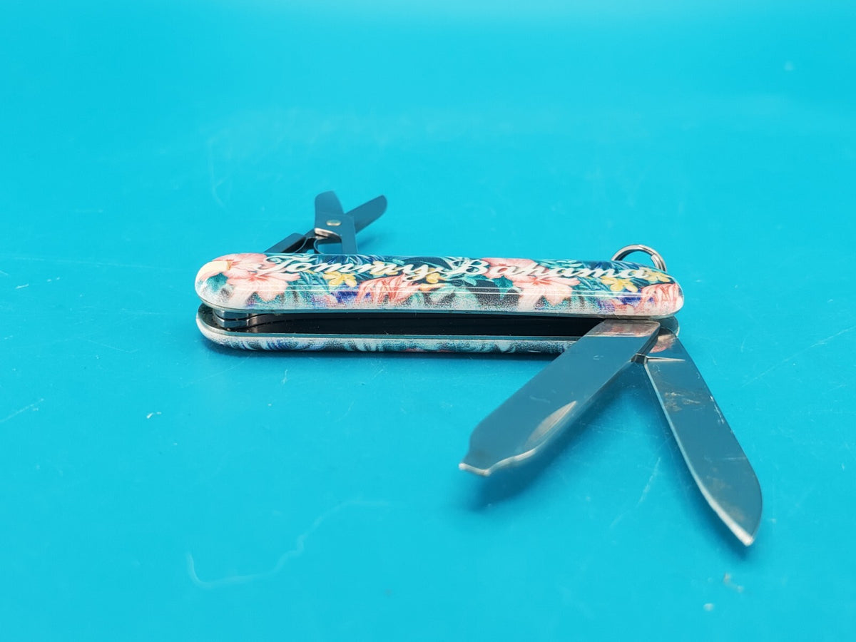 Victorinox Classic Tommy Bahama Swiss Army Knife Multi Tool!