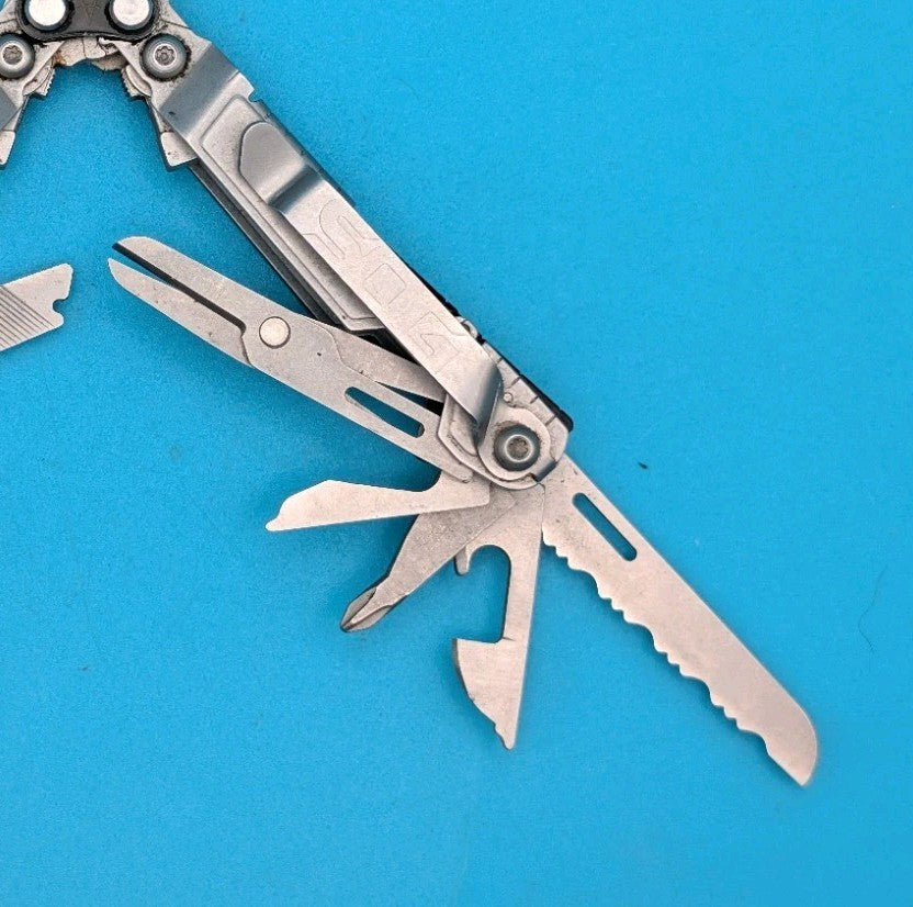 SOG PowerPint Tool Compact Lightweight Silver Multi-Tool!