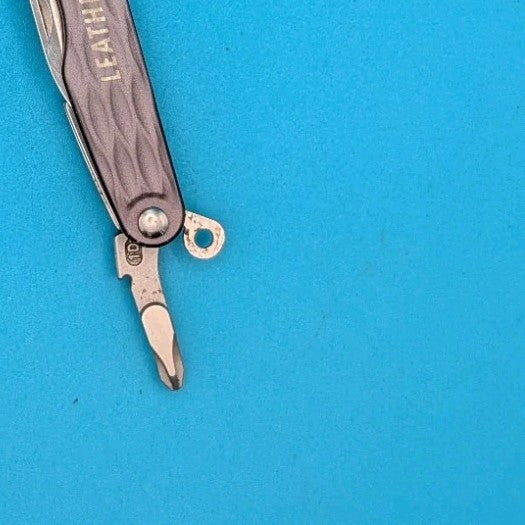Leatherman Juice C2 Granite Gray Multi Tool! RETIRED! NICE!