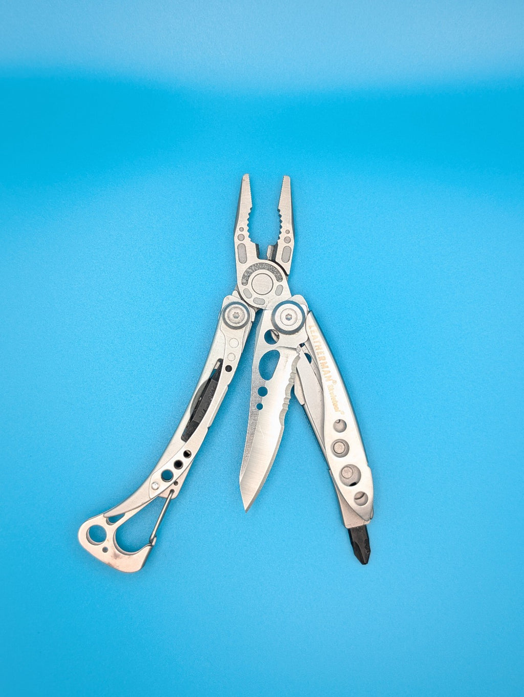 Leatherman Skeletool Multitool Combo Edge Knife! WITH SHEATH!