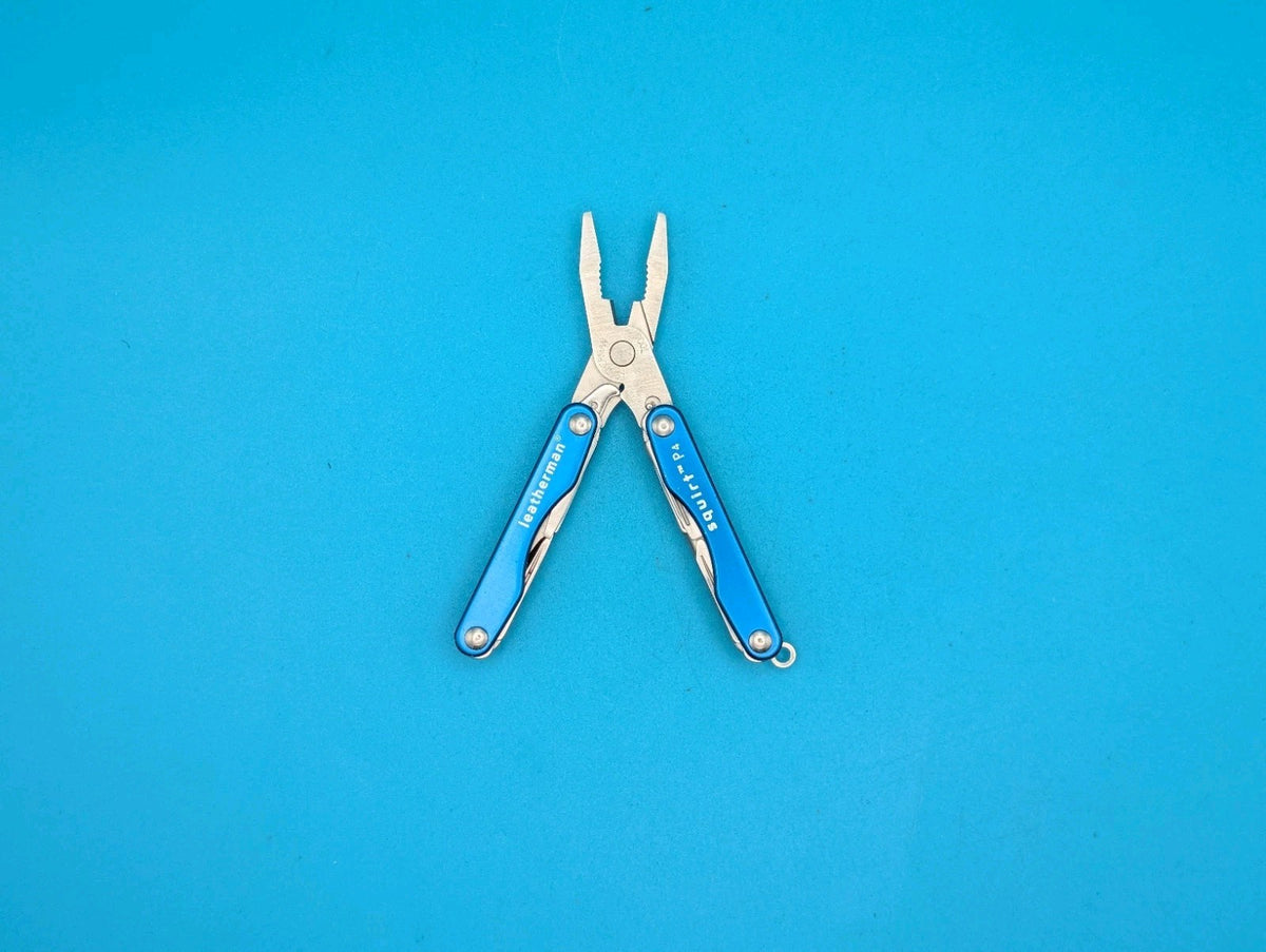 Leatherman Squirt P4 Multi-Tool, Key Ring, Retired, BLUE!