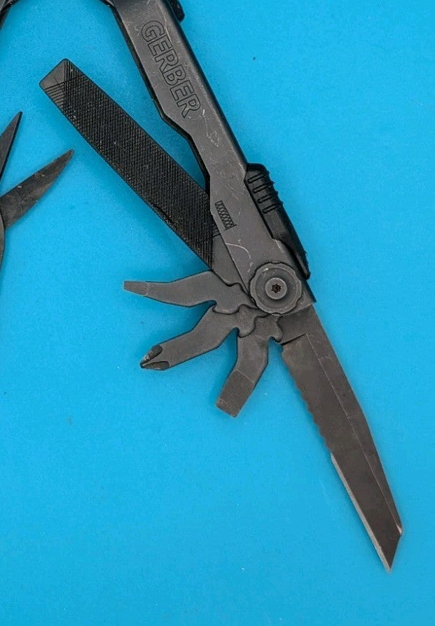 Gerber Diesel Multi Plier Multi-Tool! BLACK! WITH SHEATH!