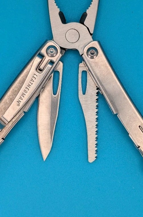 Leatherman Sidekick Multi-Tool, Knife, Pliers, Saw, Stainless! With Sheath!