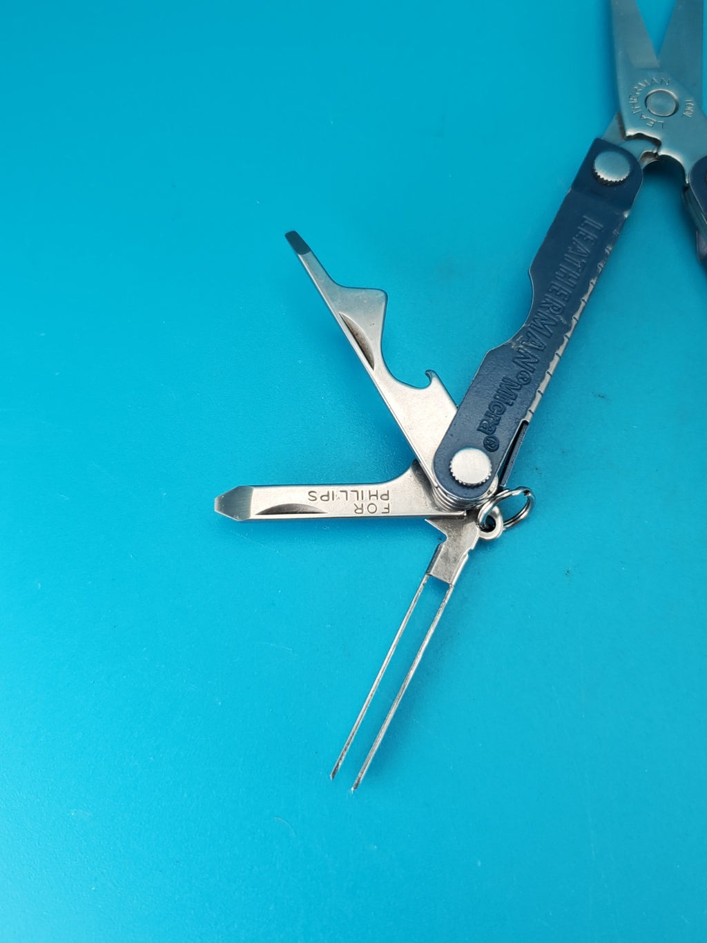 Leatherman Micra Multi-Tool, Knife, Scissors, Key Ring, Blue!
