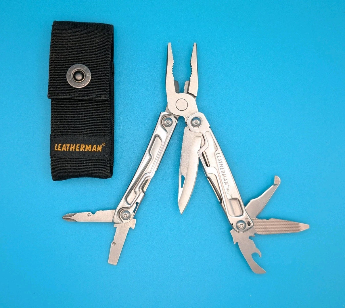 Leatherman Rev 3.8" Multi-Tool, Stainless!  With Sheath!