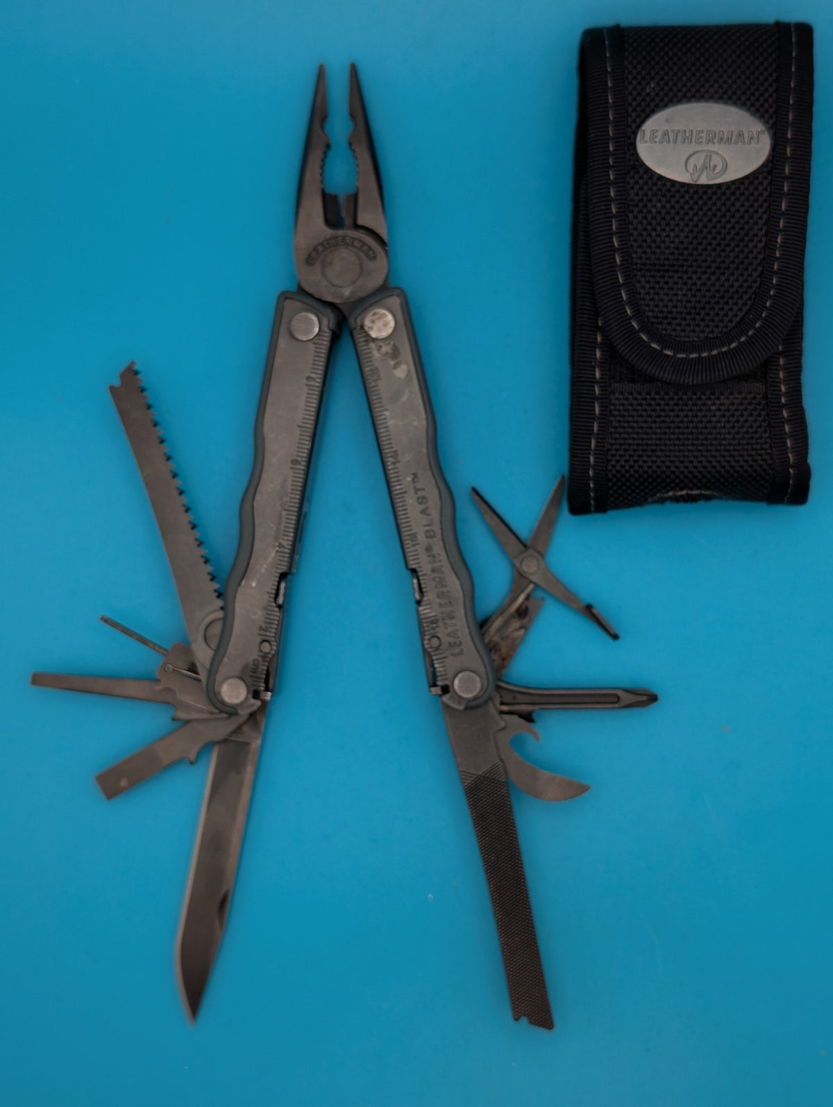 Leatherman BLAST Multi-Tool , Retired Multitool w/ Knife Pliers! BLACK OXIDE!
