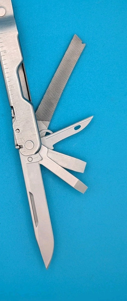 Leatherman Stainless Steel Super Tool 300 Multitool!