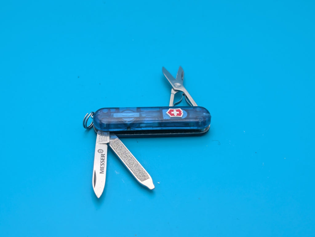 Victorinox Signature Lite Blue Swiss Army Knife, 58mm, Red Bright LED