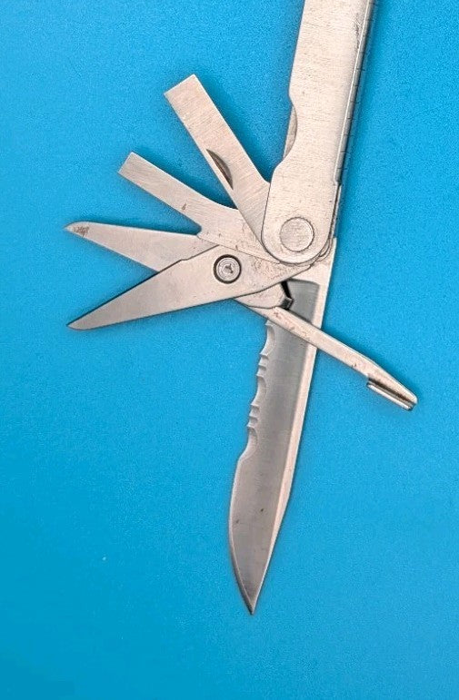 Leatherman PST 2 Multi Tool! 05/98 date stamp! Fast Shipping!