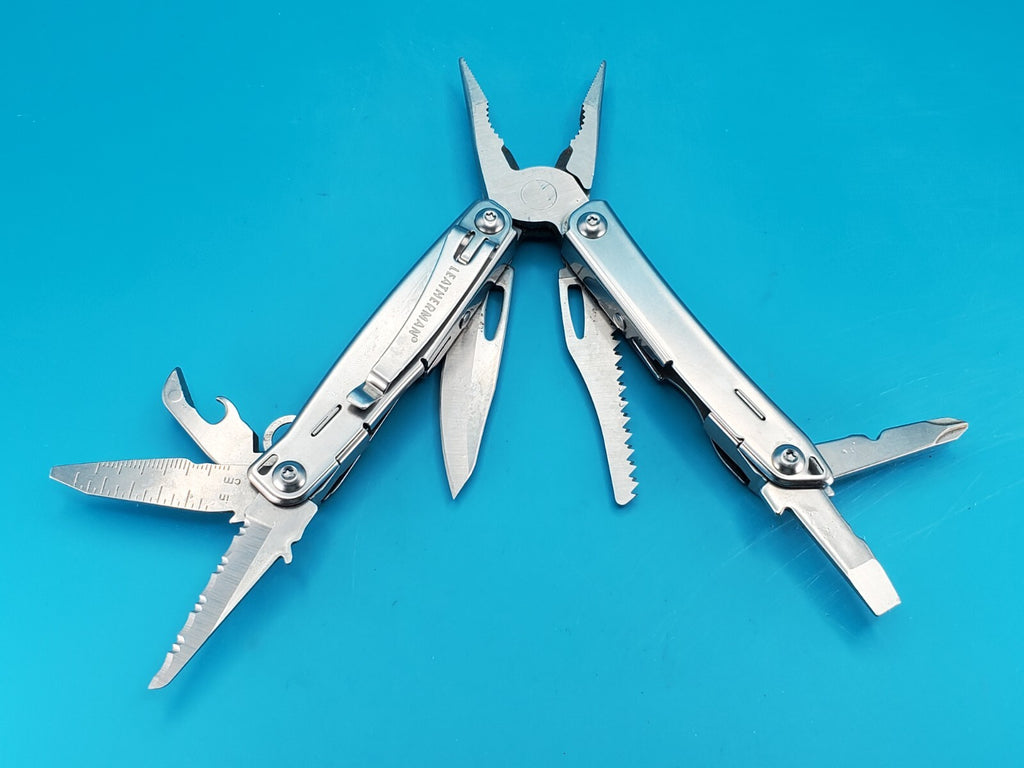 Leatherman Sidekick Multi-Tool, Knife, Pliers, Saw, Stainless!