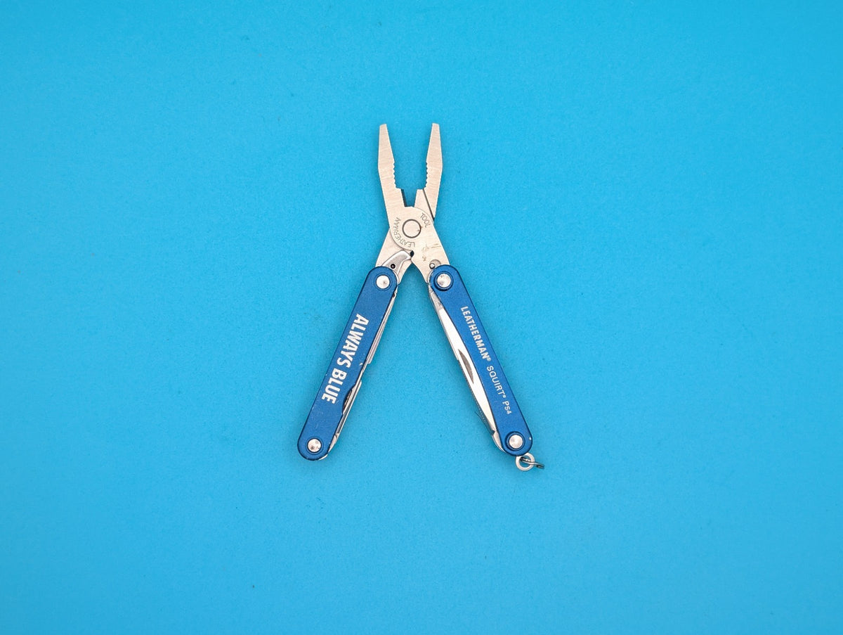 Leatherman Squirt PS4 Multi-Tool With Pliers Scissors Knife Blue
