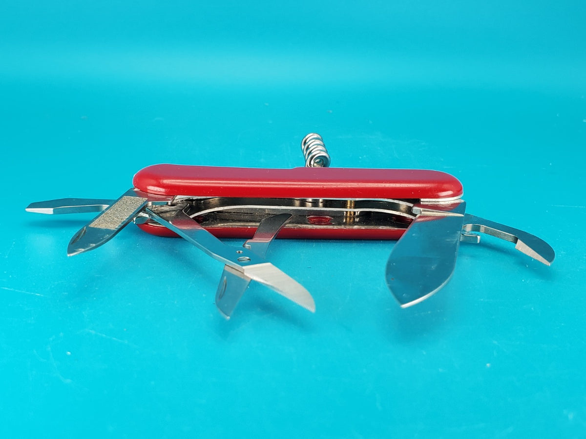 Wenger Traveler Red Swiss Army Knife Multi Tool!