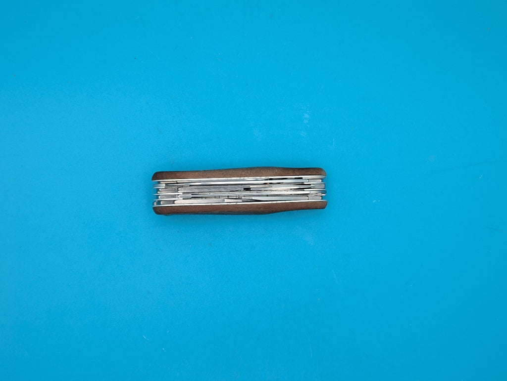 Victorinox Delemont EvoWood 17 85mm Swiss Army Knife Multi-Tool!