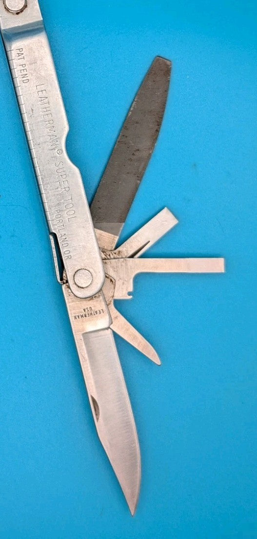 LEATHERMAN Super TOOL Multi Function Tool PLIERS, Stainless! 10/95 DATE