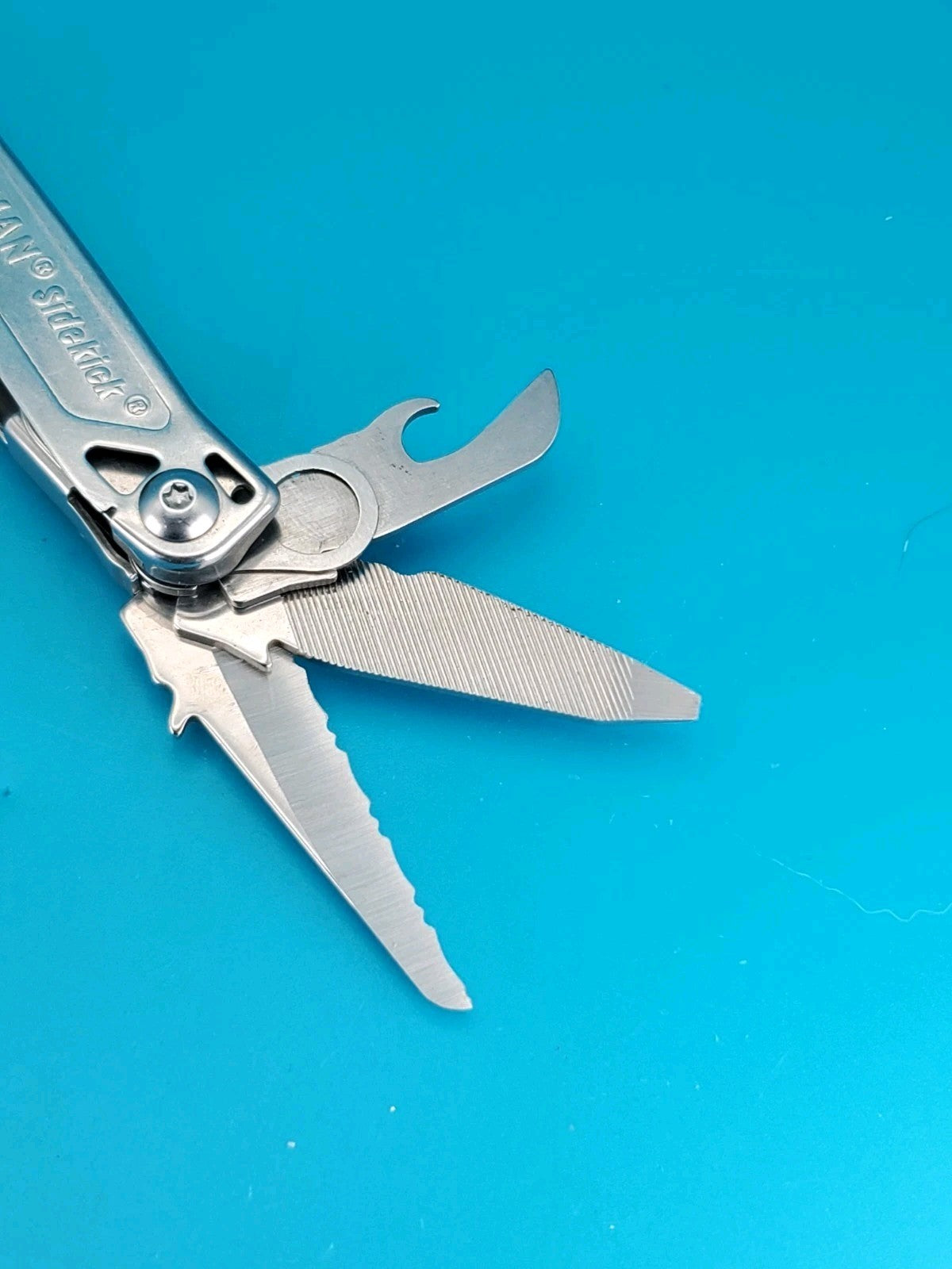 Leatherman Sidekick Multi-Tool, Knife, Pliers, Saw, Stainless!