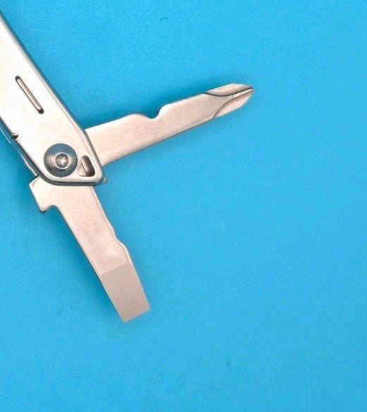Leatherman Sidekick Multi-Tool, Knife, Pliers, Saw, Stainless! With Sheath!