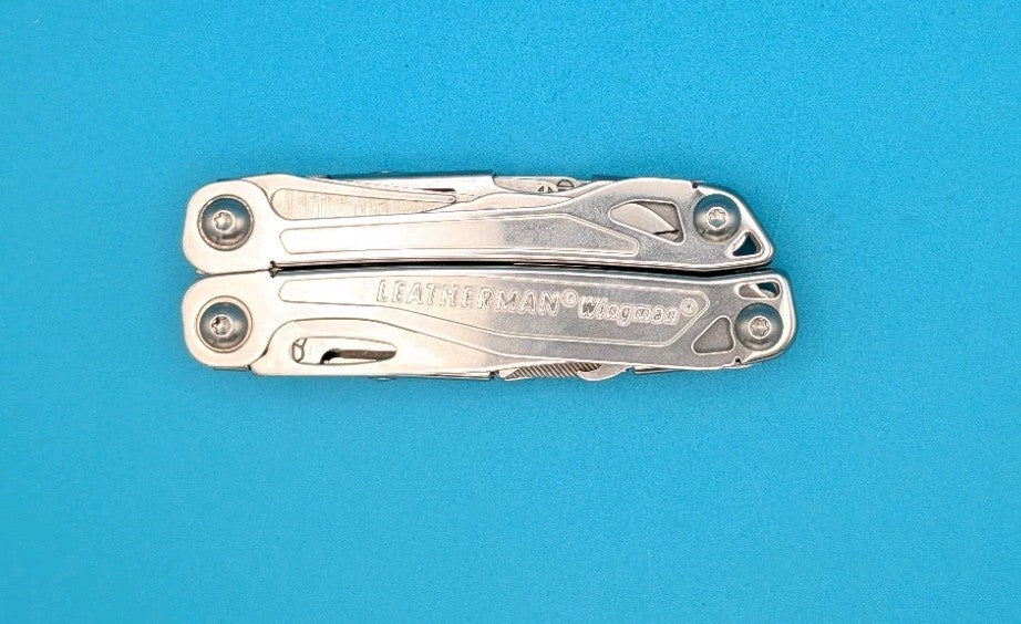 LEATHERMAN WINGMAN MULTI-TOOL! FAST SHIPPING! WITH SHEATH!