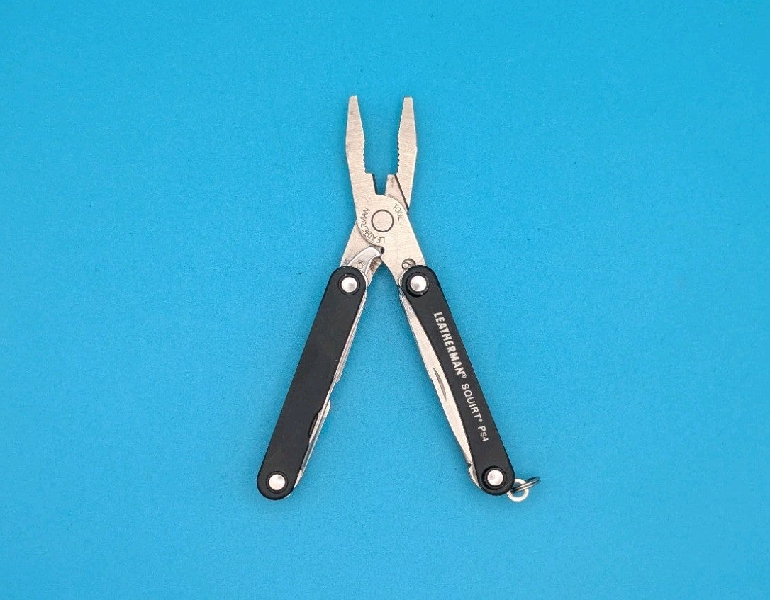 Leatherman SQUIRT PS4 Multi-Tool With Pliers Scissors Knife BLACK! *SIGNET*
