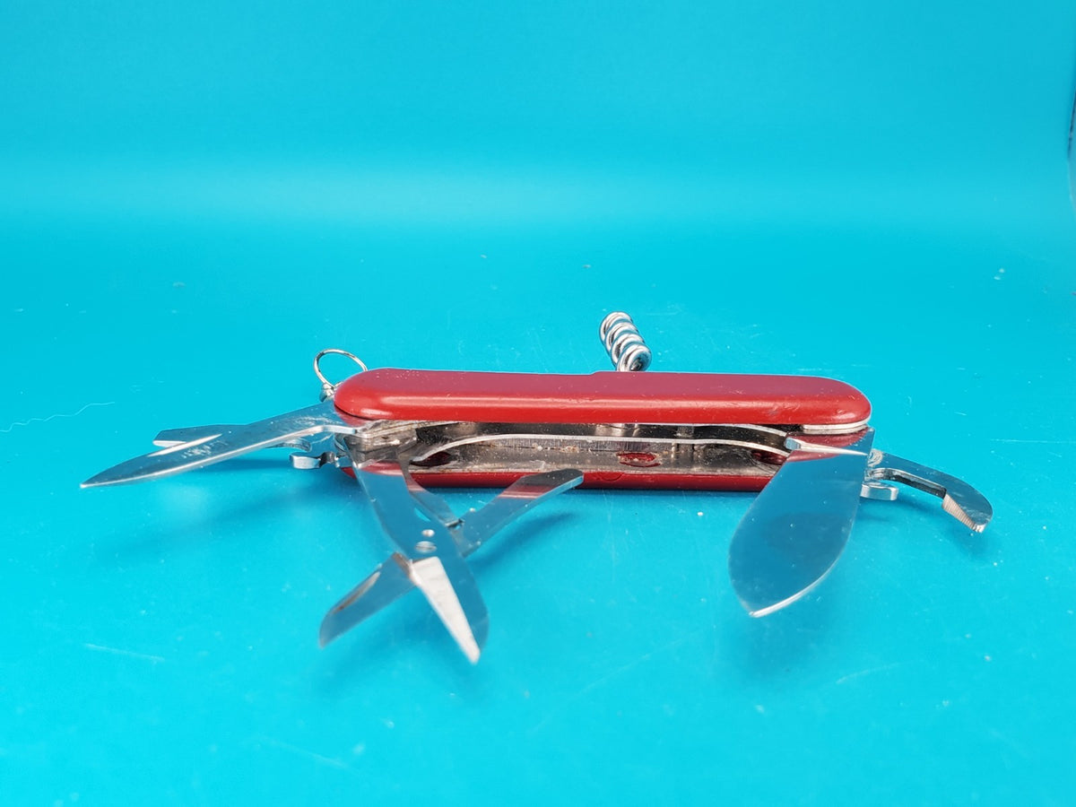Wenger Traveler Red Swiss Army Knife Multi Tool!
