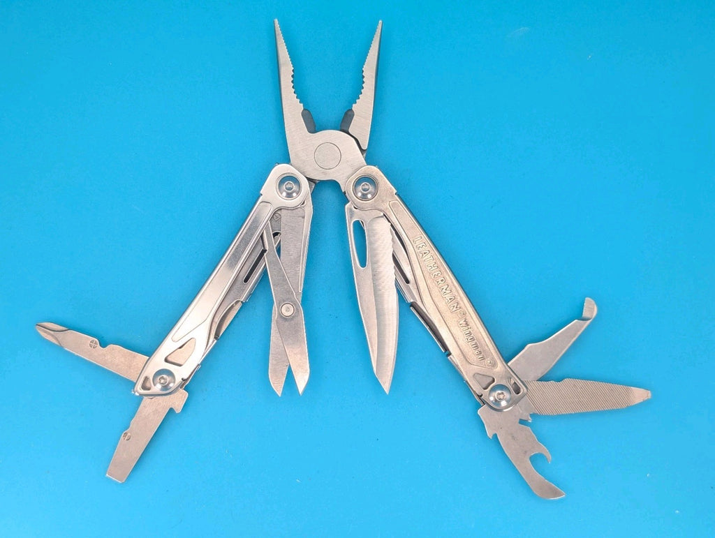 Leatherman Wingman Multi-Tool with Sheath
