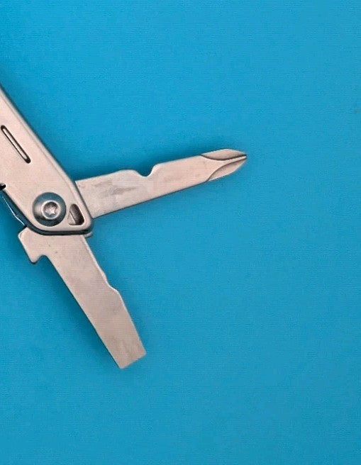 Leatherman Sidekick Multi-Tool, Knife, Pliers, Saw, Stainless!