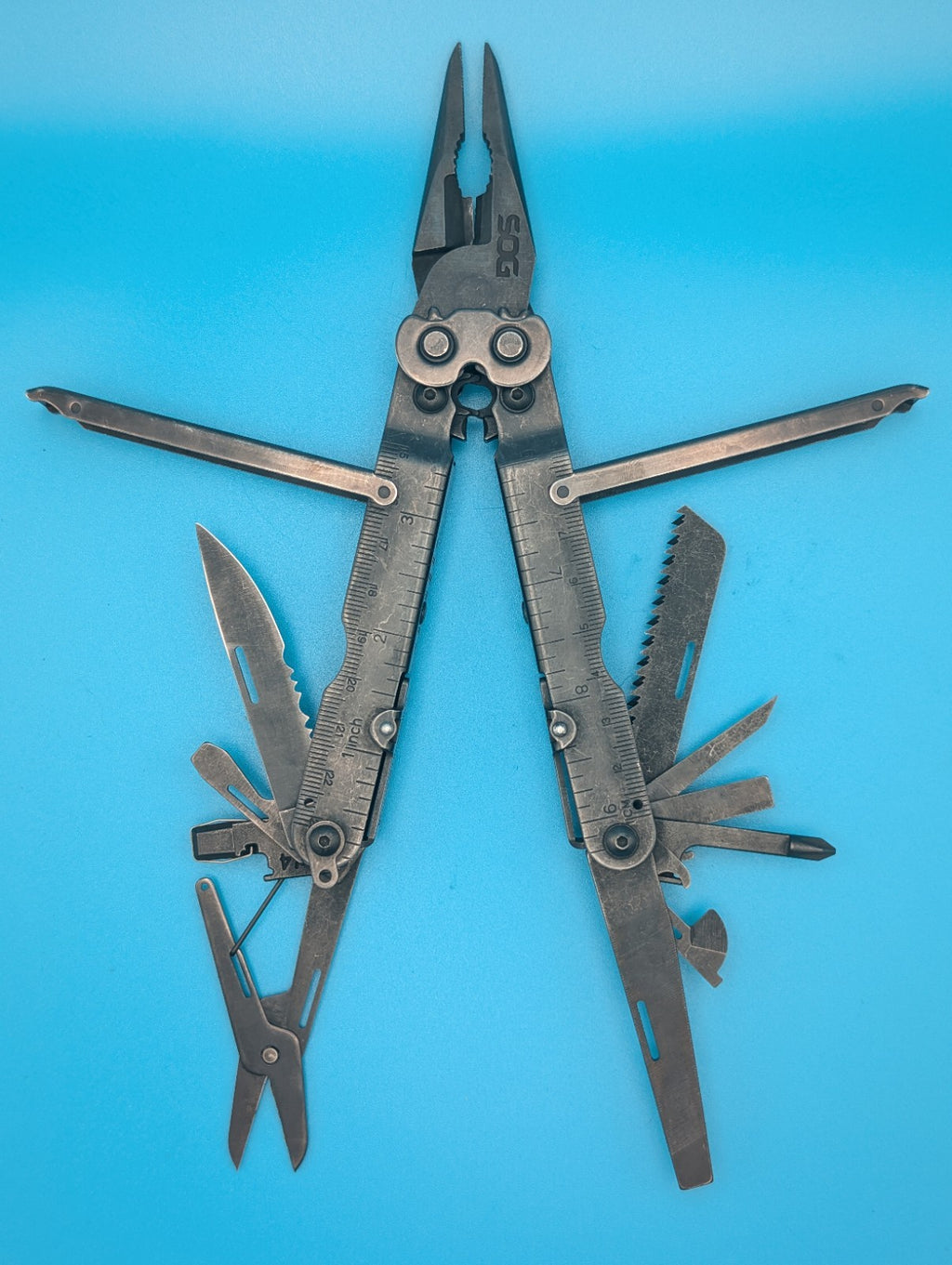 SOG PowerLock Multi Tool! Black!