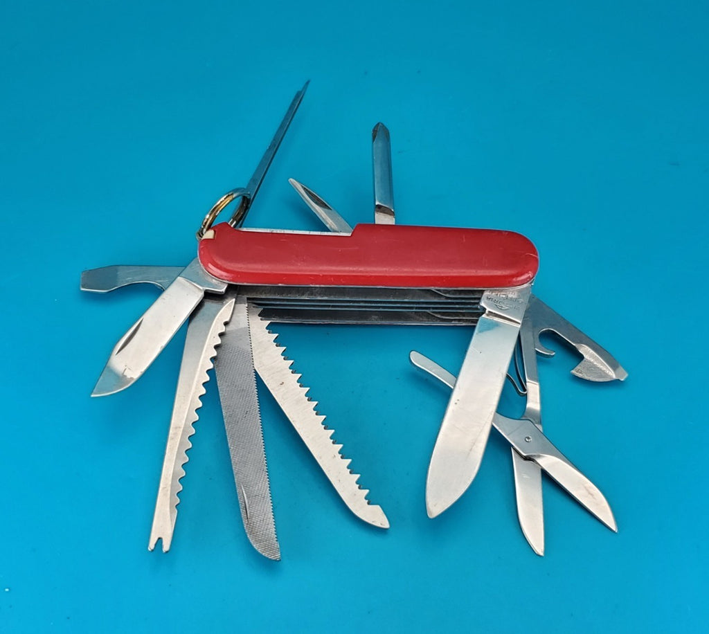 VTG Victoria Victorinox Original Craftsman Swiss Army Knife! W/Long Nail File!