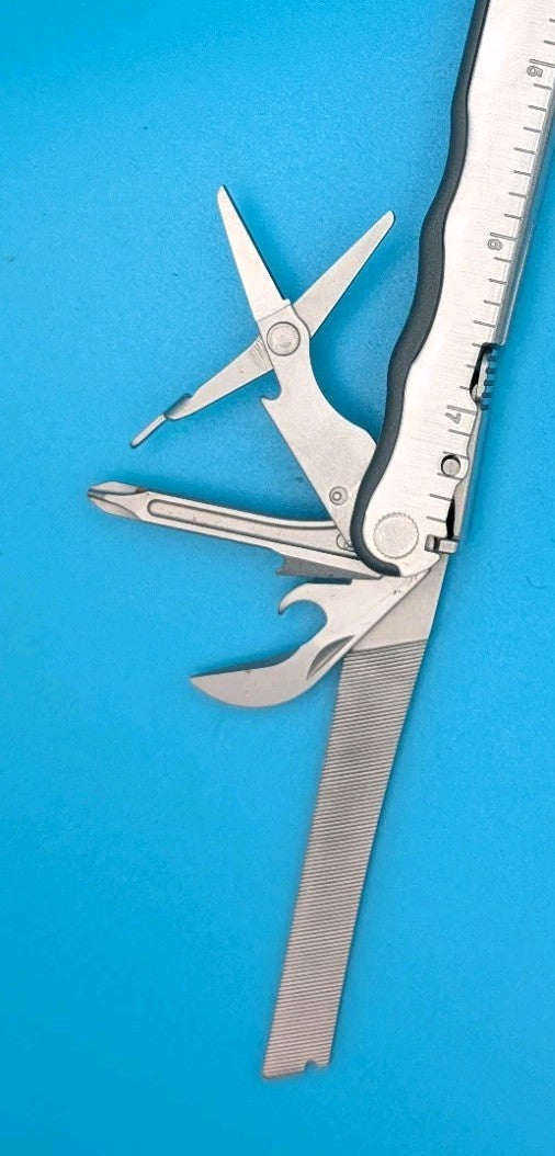 Leatherman Blast Multi-Tool, Retired Multitool w/ Knife Pliers