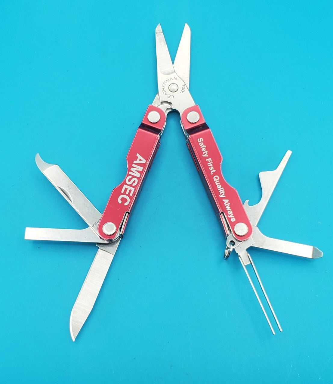 Leatherman Micra Multi-Tool, Knife, Scissors, Key Ring, Red! *SAFETY FIRST*