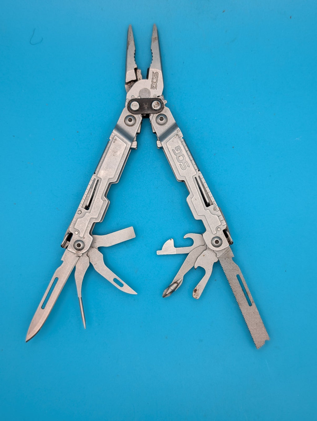 SOG Power Access Deluxe Knife with Pliers!