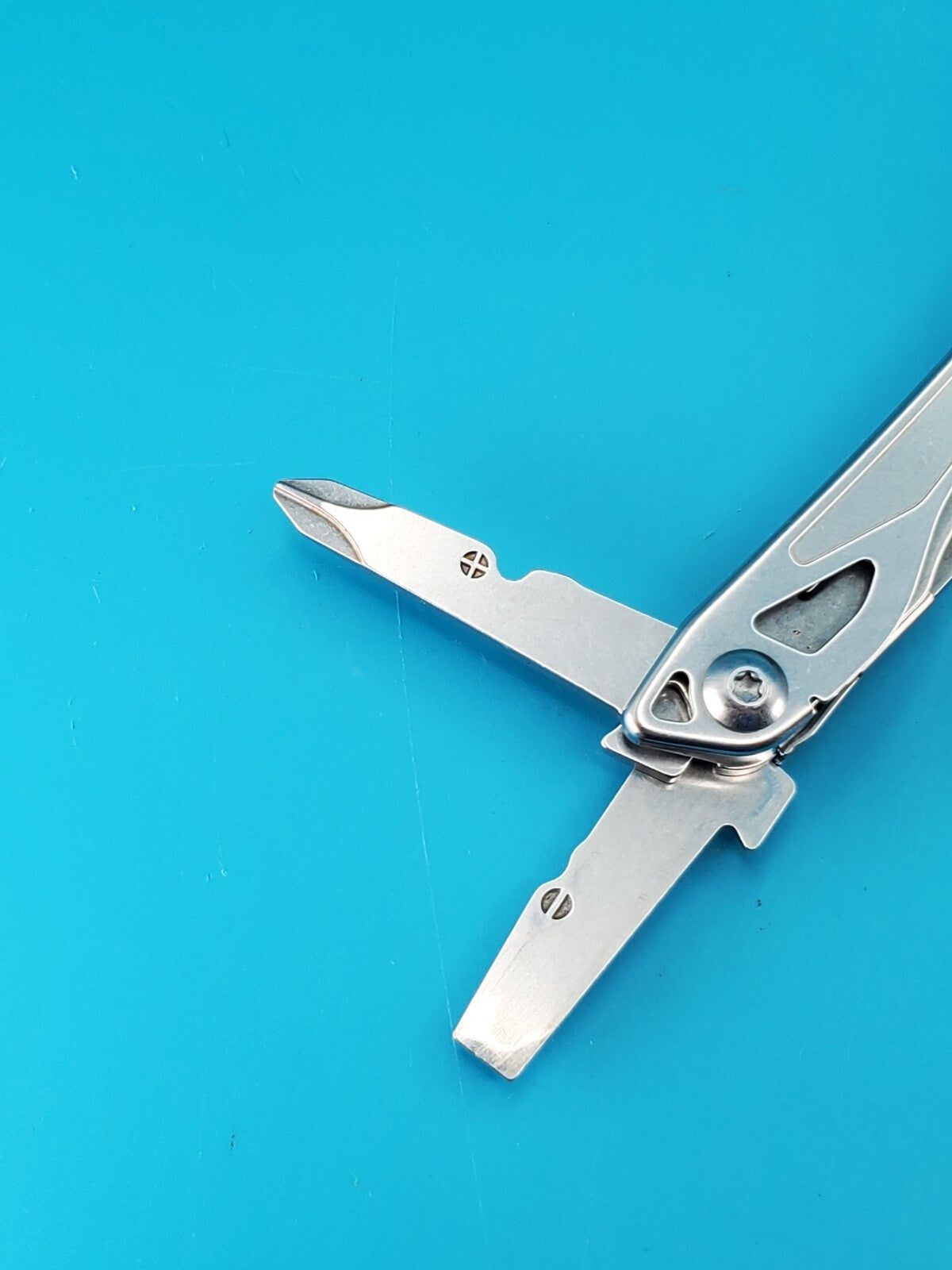 Leatherman Sidekick Multi-Tool, Knife, Pliers, Saw, Stainless!