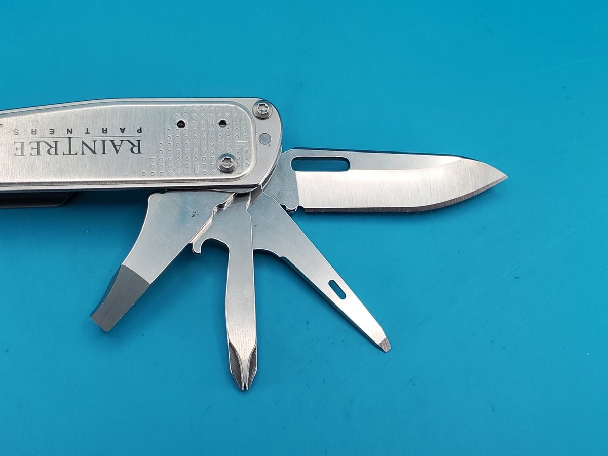 Leatherman FREE T2 Pocket Knife Multi-tool! RAINTREE PARTNERS