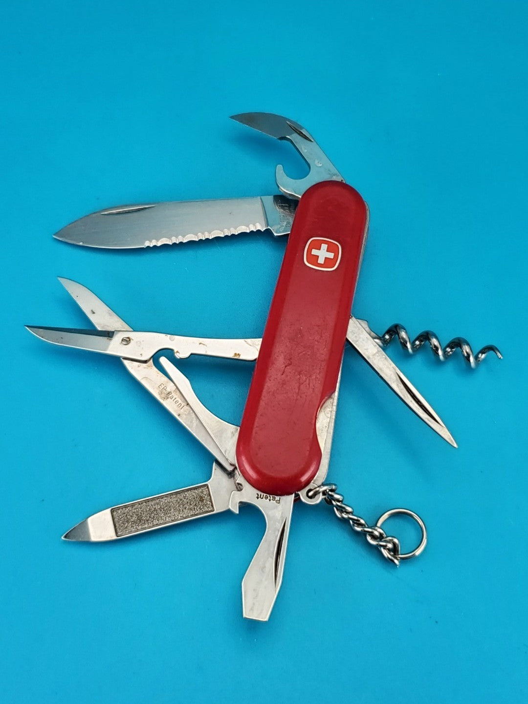 Wenger Serrated Traveler Red Swiss Army Knife Multi Tool!