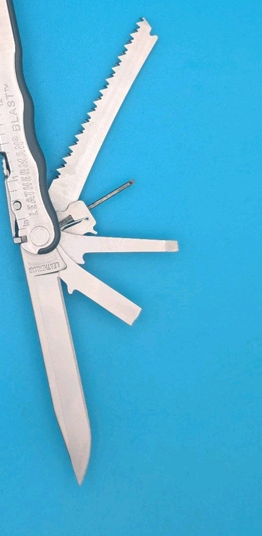 Leatherman BLAST Multi-Tool , Retired Multitool w/ Knife Pliers