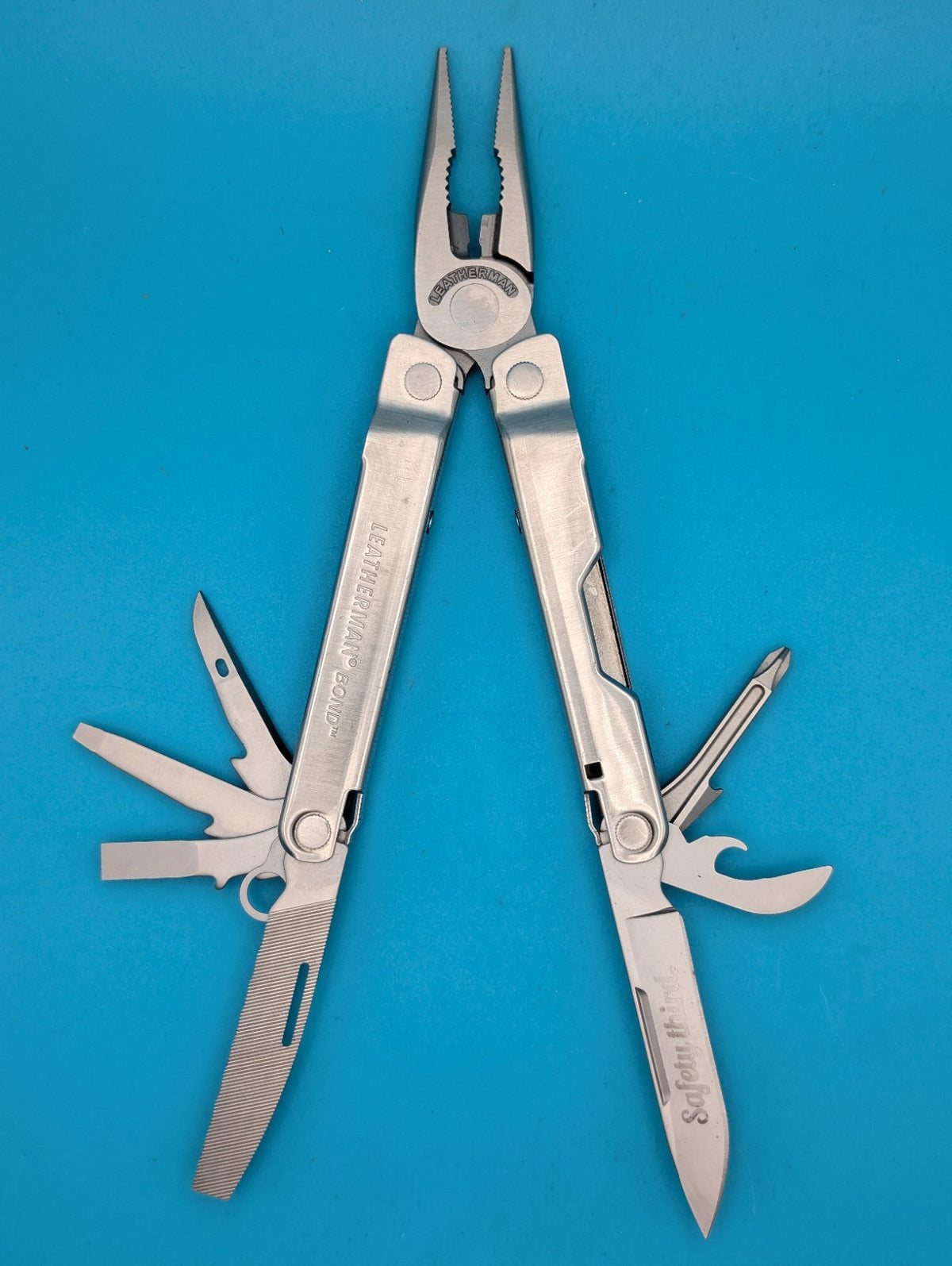 LEATHERMAN Bond Multitool, Stainless Steel Everyday Tool! *SAFETY THIRD*