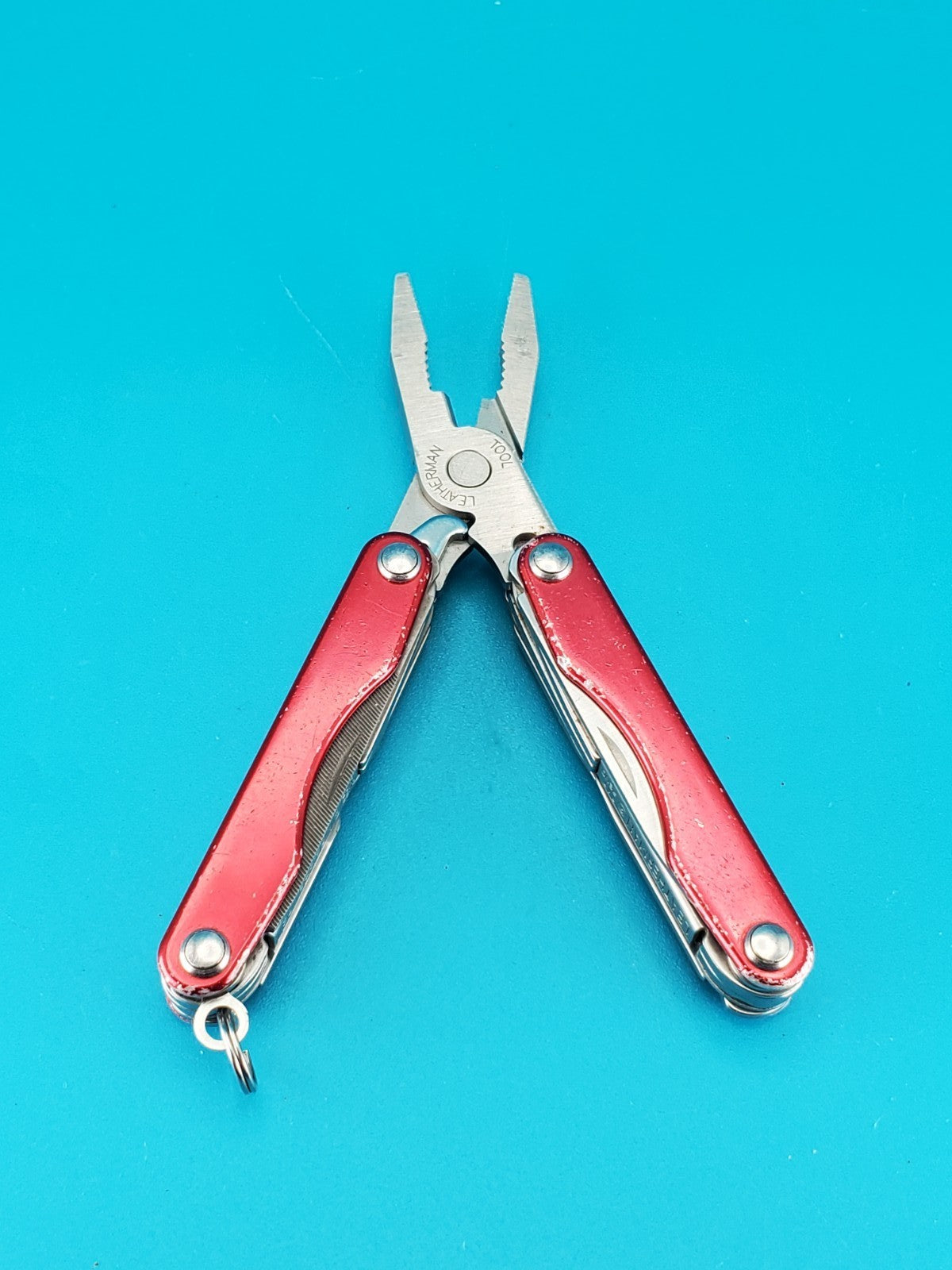 Leatherman Squirt P4 Multi-Tool, Key Ring, Retired, Red
