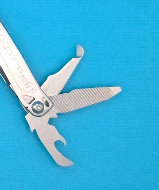 LEATHERMAN WINGMAN MULTI-TOOL! FAST SHIPPING!