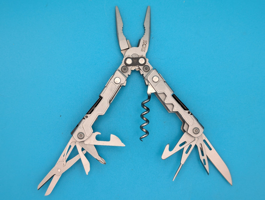 SOG Powerlitre Screwdriver Corkscrew Needlenose Pliers Knife Multi Tool! Silver