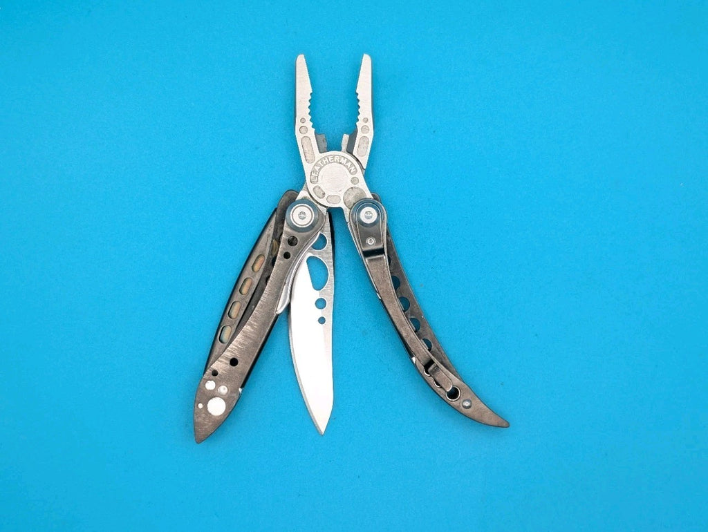 Leatherman Freestyle CX Multi-Tool - Discontinued - FAST SHIPPING!