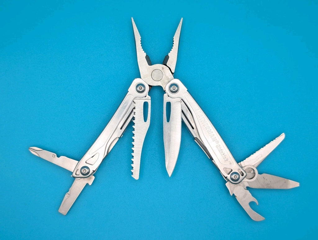 Leatherman Sidekick Multi-Tool, Knife, Pliers, Saw, Stainless!