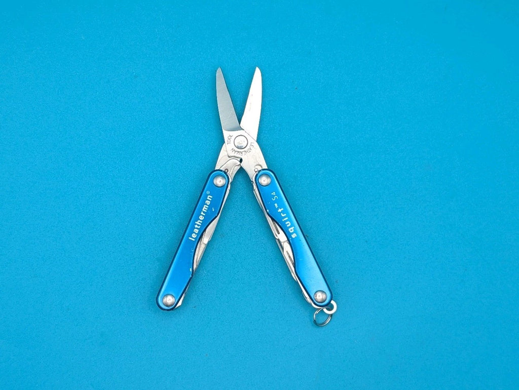 Leatherman Squirt S4 Multi-Tool, Key Ring, Retired, BLUE!