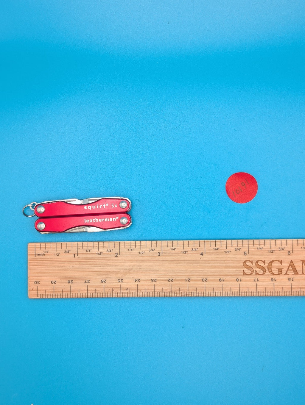 Leatherman Squirt S4 Multi-Tool, Key Ring, Retired, RED!