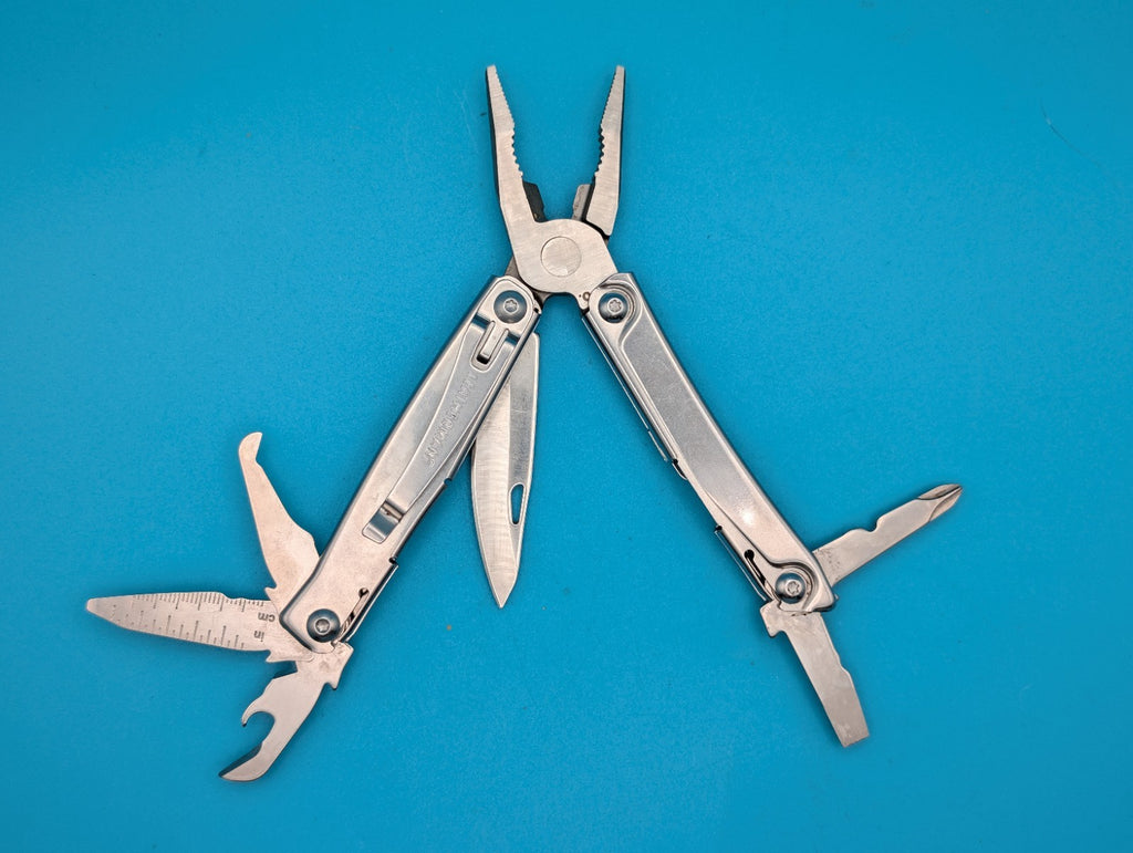 Leatherman Rev 3.8" Multi-Tool, Stainless!