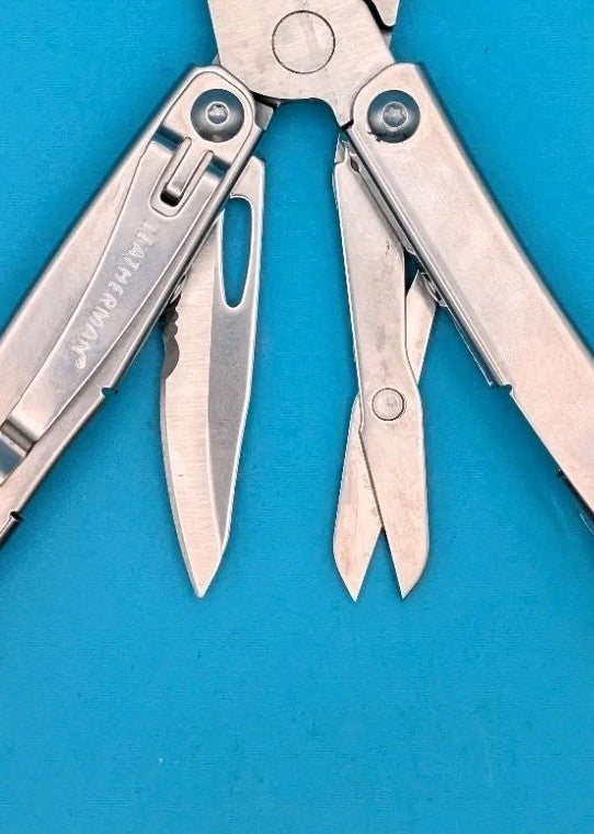 LEATHERMAN WINGMAN MULTI-TOOL! FAST SHIPPING!