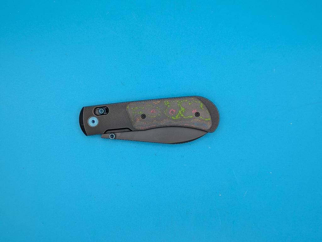 Kizer Tycho AZO M390 Blade Steel, Titanium Frame, 80’s Camo Carbon Handle